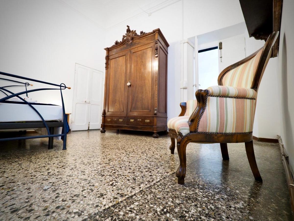 Appartement Dimora Sarzano Acquario - Genovabnb It *